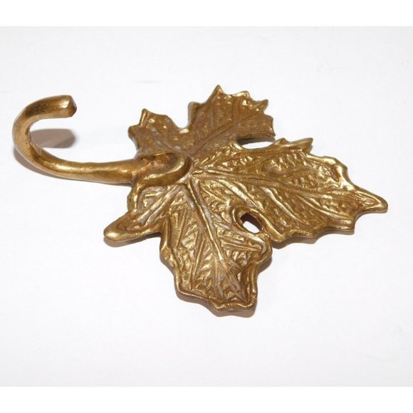 Vintage 4.5" Brass Maple Leaf Wall Hook - Picture 2 of 4